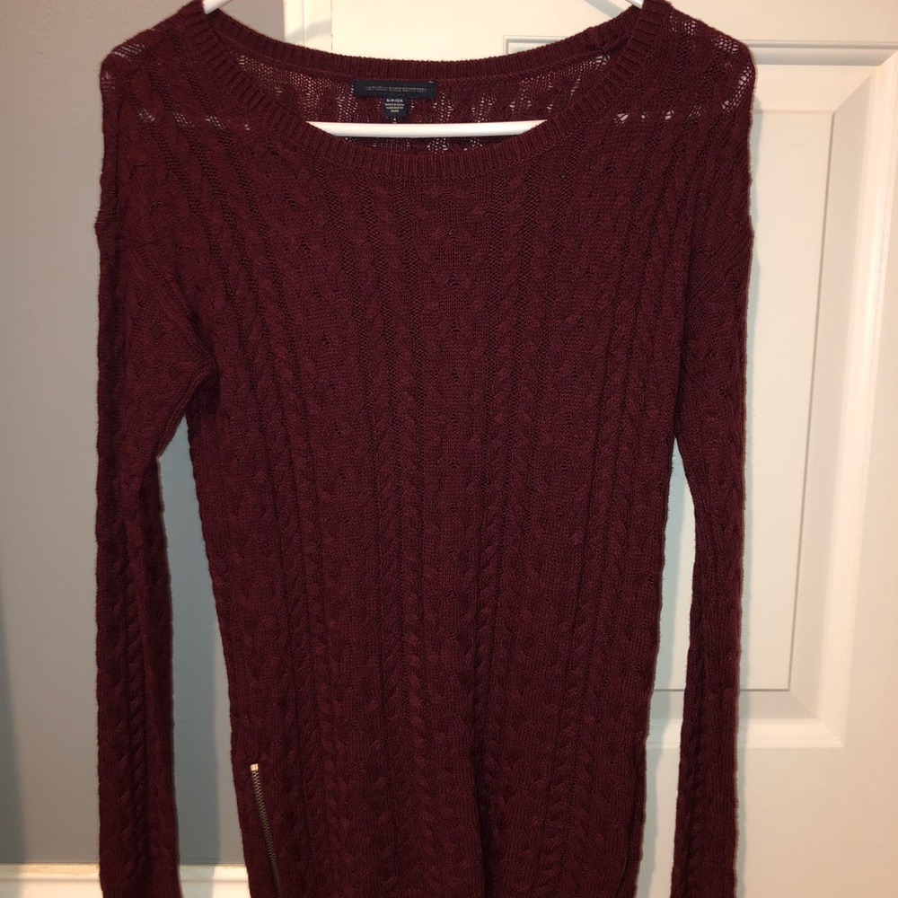 American Eagle knitted sweater